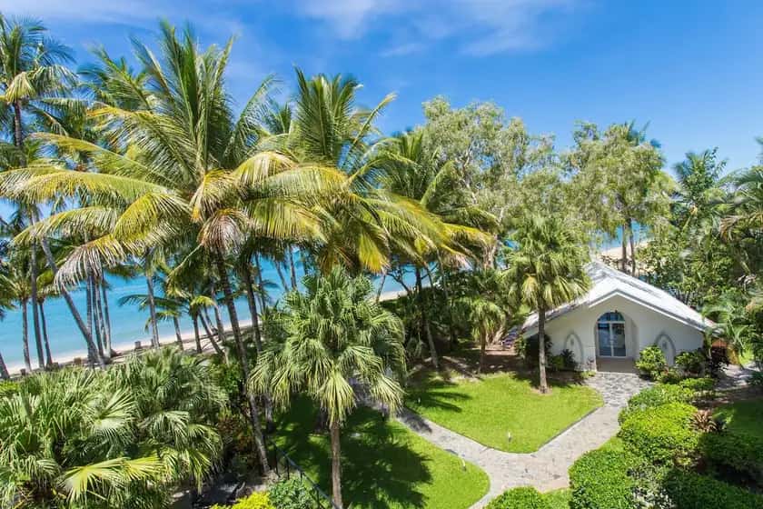 Alamanda Palm Cove by South Pacific Bridal